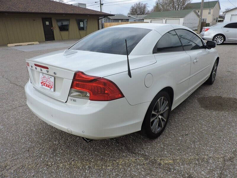 2011 Volvo C70 T5
