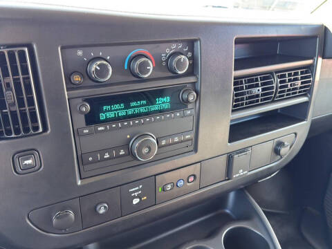 2025 Chevrolet Express 2500