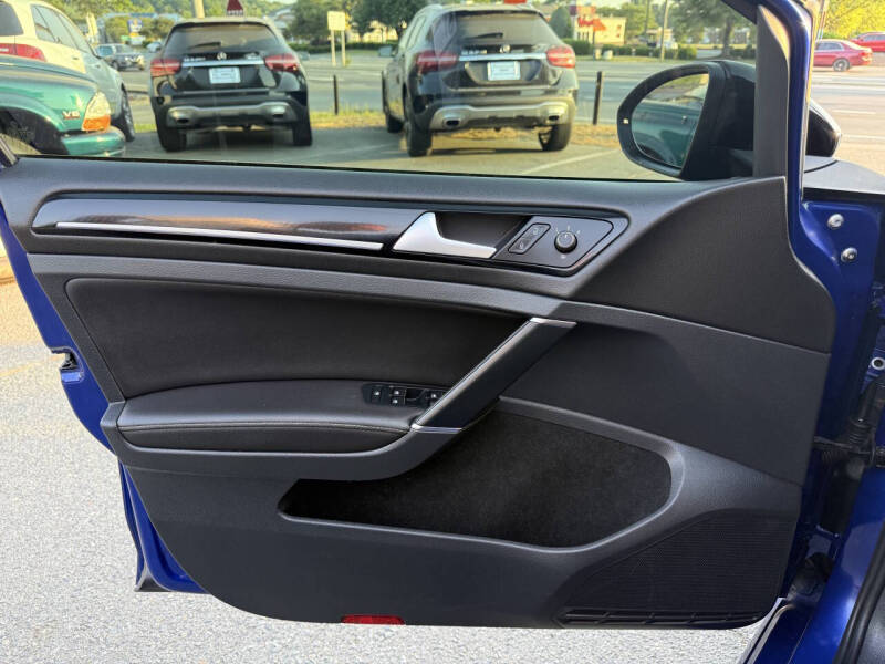 2016 Volkswagen Golf R 4Motion
