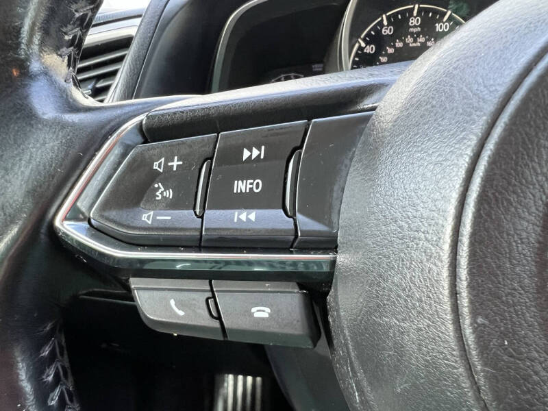 2018 Mazda MAZDA3 Touring