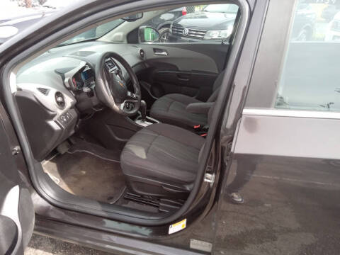 2015 Chevrolet Sonic LT Auto