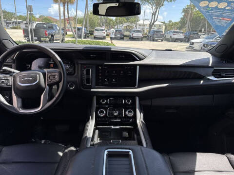 2023 GMC Yukon XL Denali