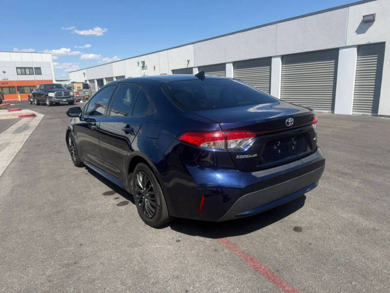 2020 Toyota Corolla LE
