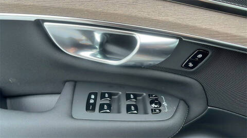 2026 Volvo XC90 B5 Plus 7P