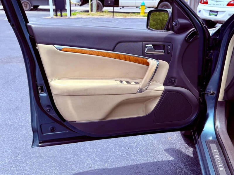 2011 Lincoln MKZ