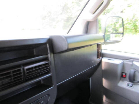 2022 GMC Savana 3500