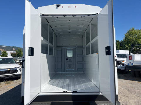 2024 Chevrolet Express 3500