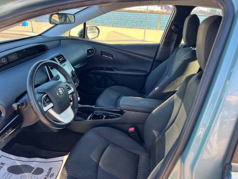 2017 Toyota Prius Three