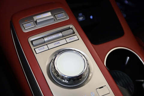 2023 Genesis GV70 2.5T Standard