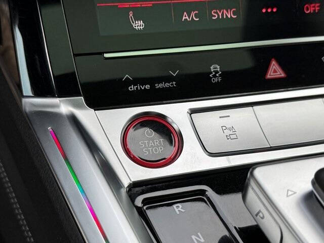 2023 Audi e-tron S quattro Premium Plus