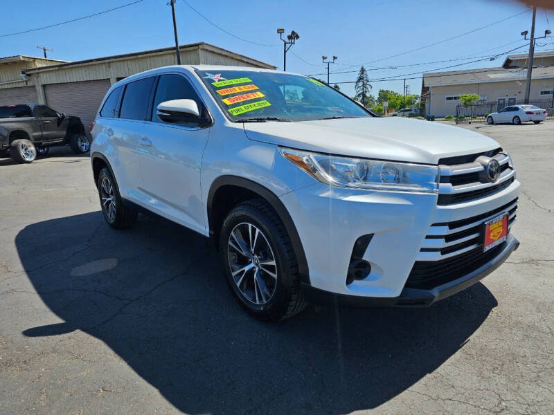 2019 Toyota Highlander LE