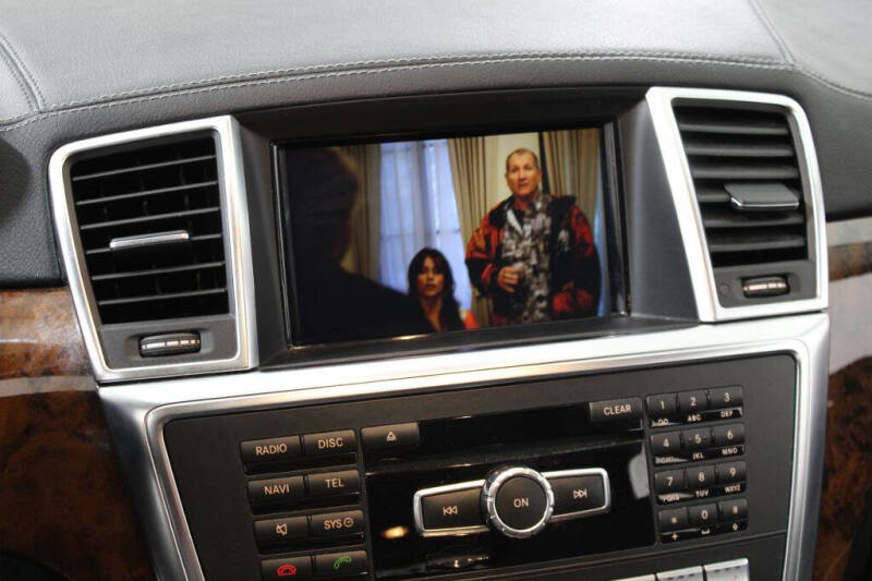 2015 Mercedes-Benz GL-Class GL 550 4MATIC