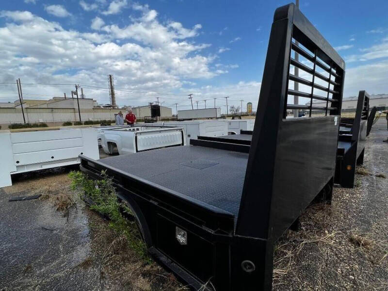 Parker Skirted Flatbed Fits 3/4 Ton - 1 Ton