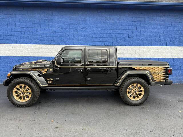 2025 Jeep Gladiator NightHawk