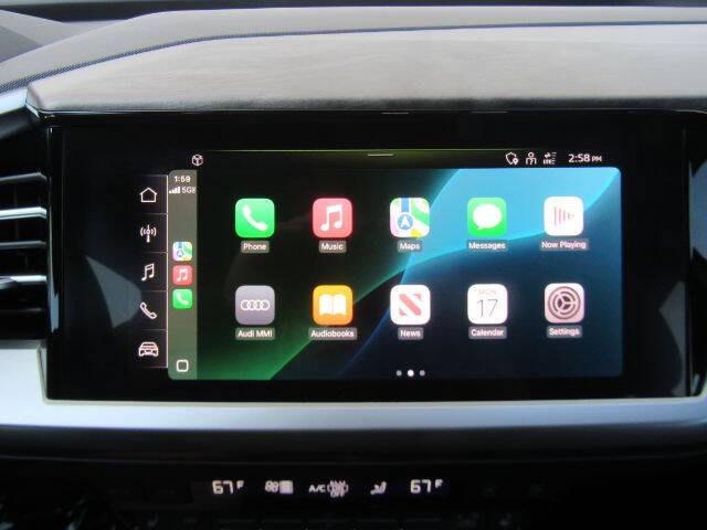 2022 Audi Q4 e-tron quattro Premium Plus 50