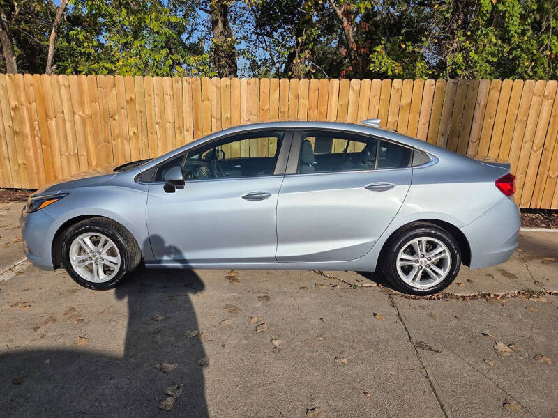 2017 Chevrolet Cruze LT Auto