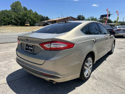 2015 Ford Fusion SE