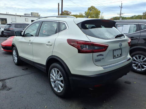2022 Nissan Rogue Sport SV