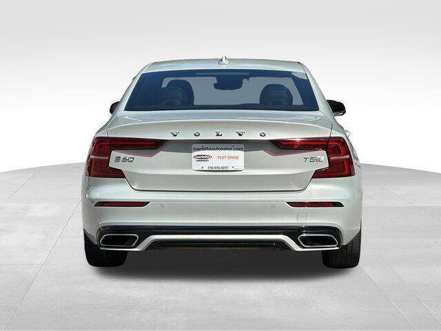 2020 Volvo S60 T5 R-Design