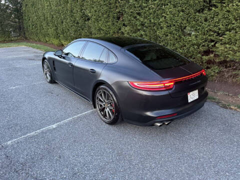 2018 Porsche Panamera Turbo