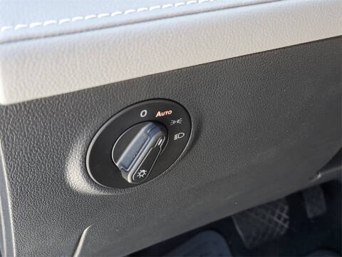 2024 Volkswagen Taos SE 4Motion