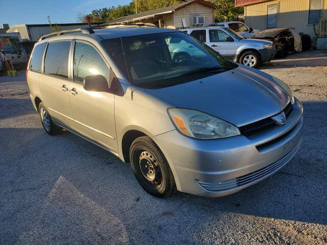 2004 Toyota Sienna LE 7 Passenger