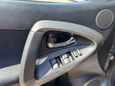 2009 Toyota RAV4 Sport