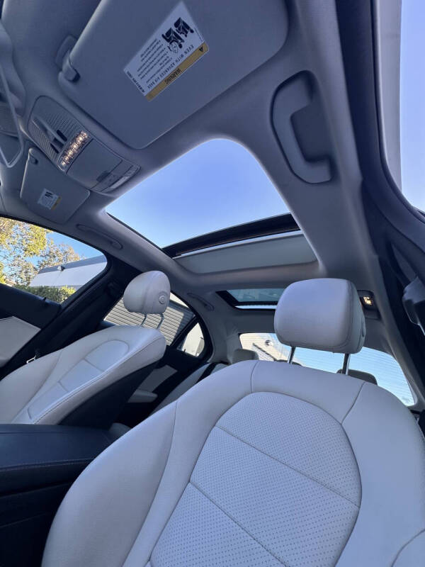 2016 Mercedes-Benz C-Class C300 - Photo 17