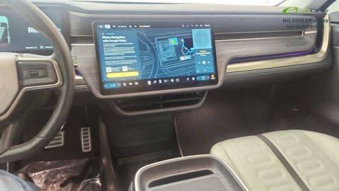 2024 Rivian R1S Adventure