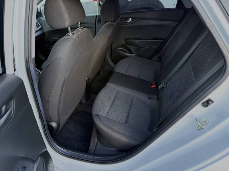 2022 Hyundai Accent SE