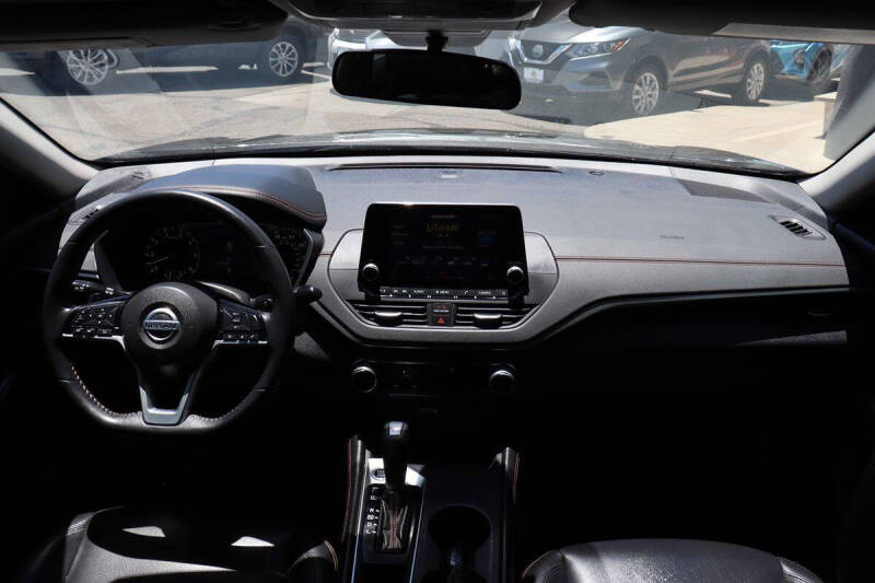 2021 Nissan Altima 2.5 SR