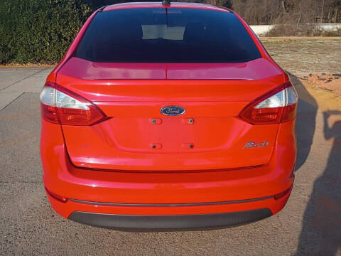 2014 Ford Fiesta SE
