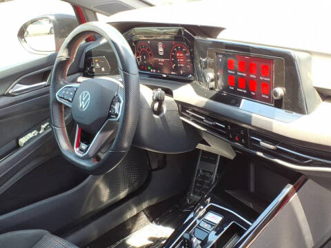 2023 Volkswagen Golf GTI 40th Anniversary Edition