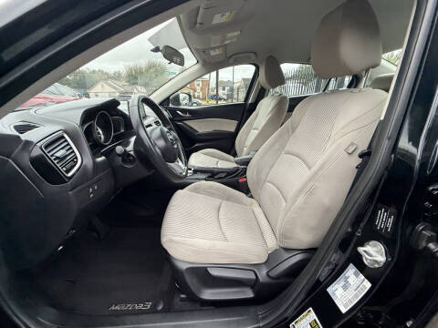 2015 Mazda MAZDA3 i Touring