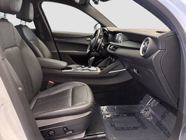 2022 Alfa Romeo Stelvio Sprint