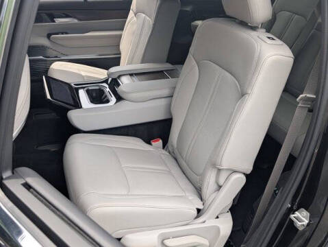 2025 Jeep Grand Wagoneer