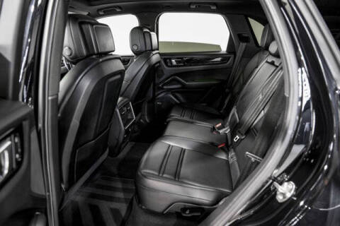 2022 Porsche Cayenne S