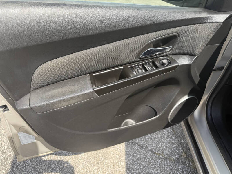 2012 Chevrolet Cruze LT Fleet