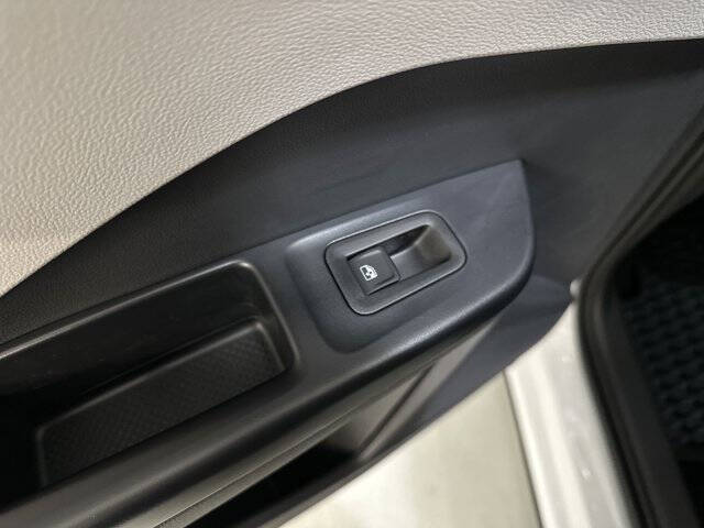 2025 Volkswagen Taos S 4Motion