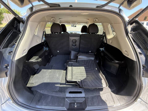 2018 Nissan Rogue SV