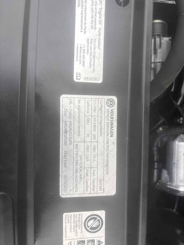 2017 Volkswagen Passat 1.8T R-Line