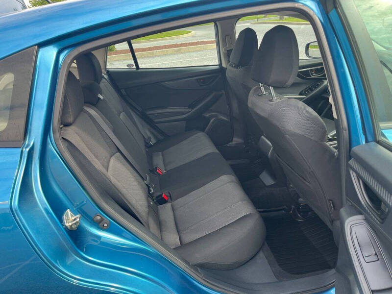 2019 Subaru Impreza 2.0i