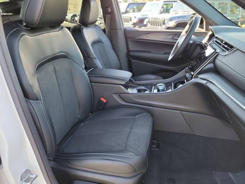 2025 Jeep Grand Cherokee L Altitude X