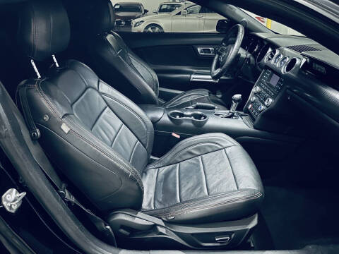 2017 Ford Mustang EcoBoost Premium