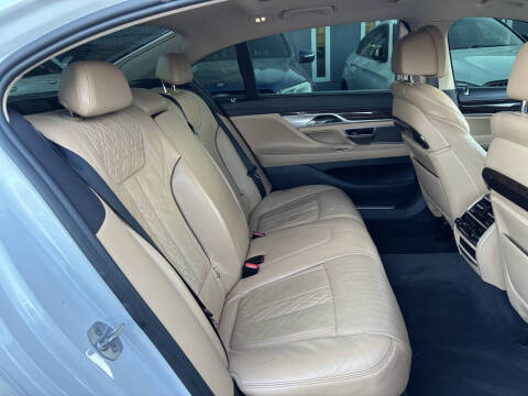 2016 BMW 7 Series 750i