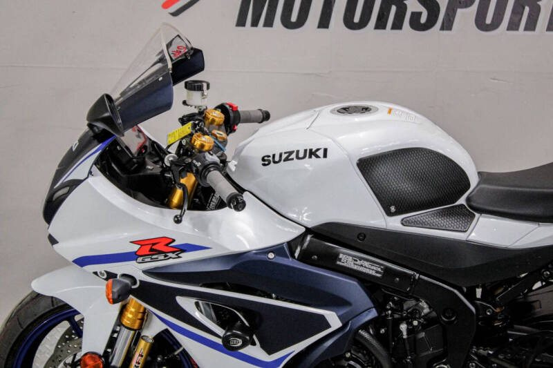 2023 Suzuki GSX-R1000R