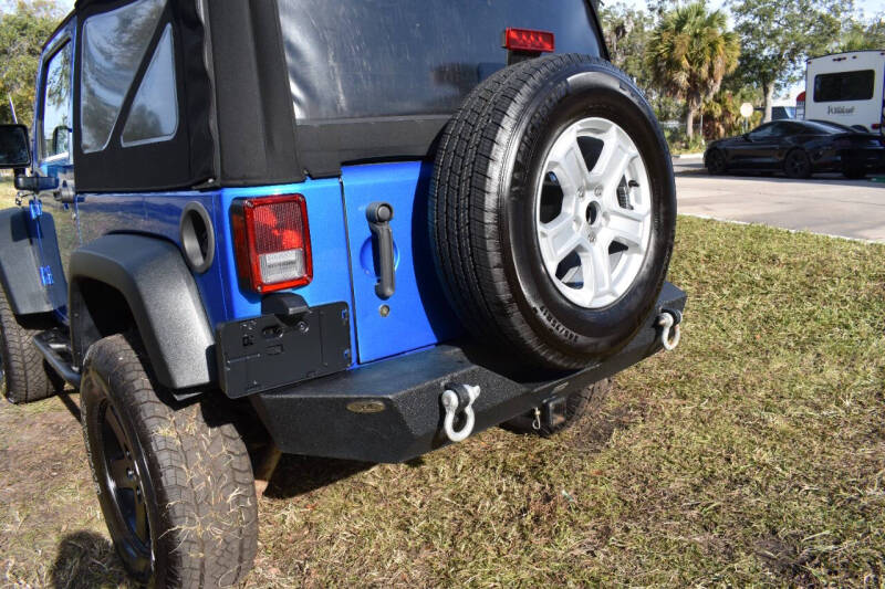 2015 Jeep Wrangler Rubicon photo 33