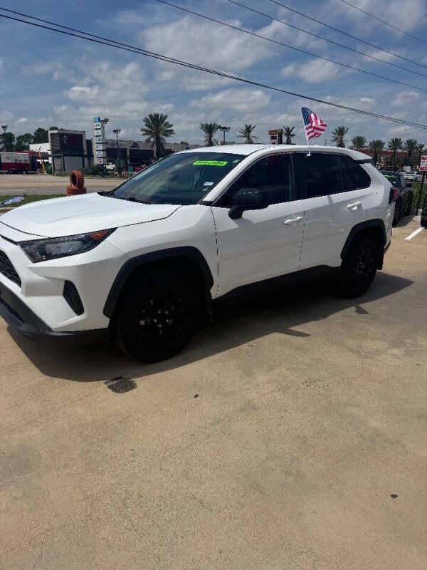 2022 Toyota RAV4 LE