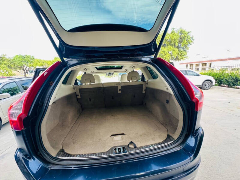 2015 Volvo XC60 T5 Drive-E Premier Plus