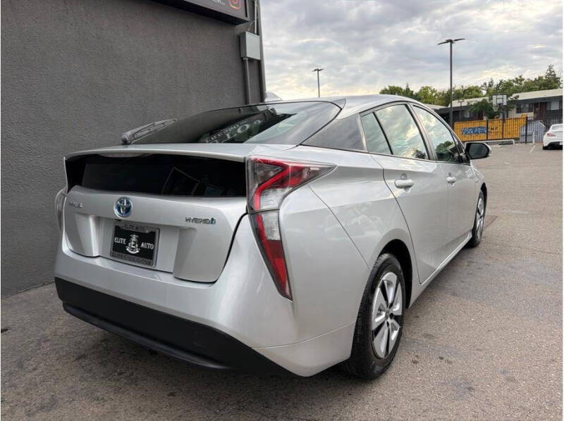 2016 Toyota Prius